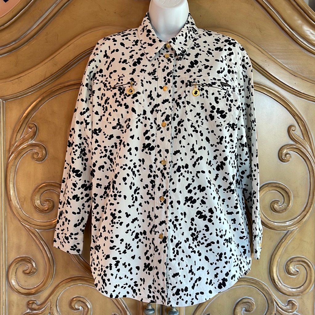 Laurel Button Down